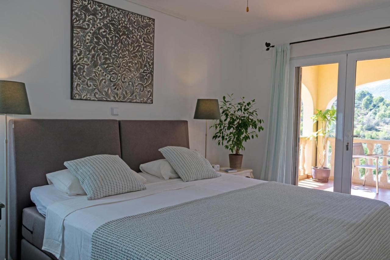 Foia Vella - Adults Only Bed & Breakfast Benigembla